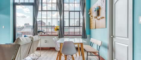 Apartment | 2 bedrooms, Internet