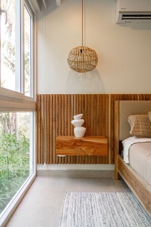 3 bedrooms, desk, free WiFi, bed sheets - Luxury Hermosa Palms Villa - 3BR  pool home steps to the beach (Playa Hermosa)