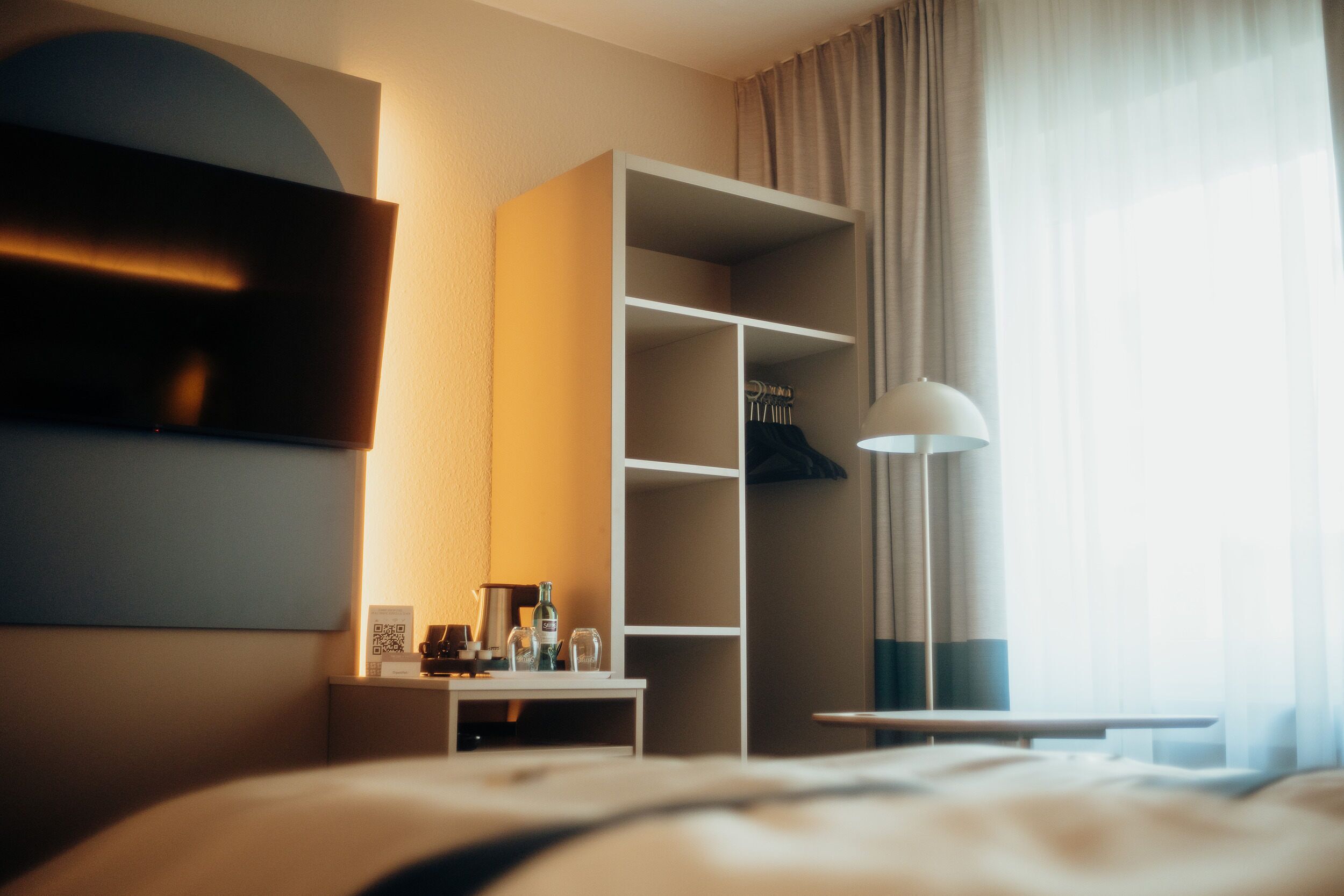 Zimmersafe, schallisolierte Zimmer, Bügeleisen/Bügelbrett