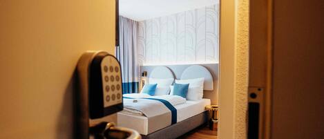 Caja de seguridad en la habitación y sistema de insonorización