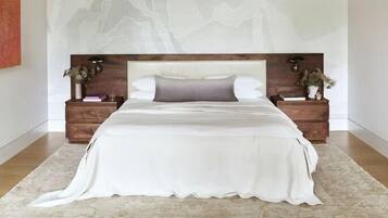 1 bedroom, in-room safe, desk, laptop workspace