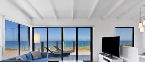 Televisor i llar de foc