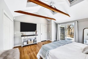 8 habitaciones, tabla de planchar con plancha y wifi gratis