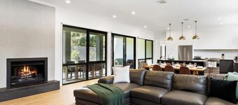 Beachfront Luxury Home w/ Patio & BBQ Grill
