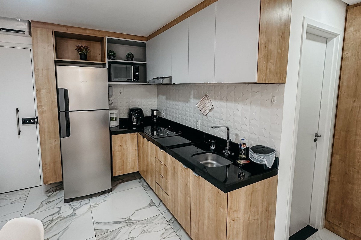 Deluxe Apartment | Private kitchen | Coffee/tea maker, fridge, microwave, oven