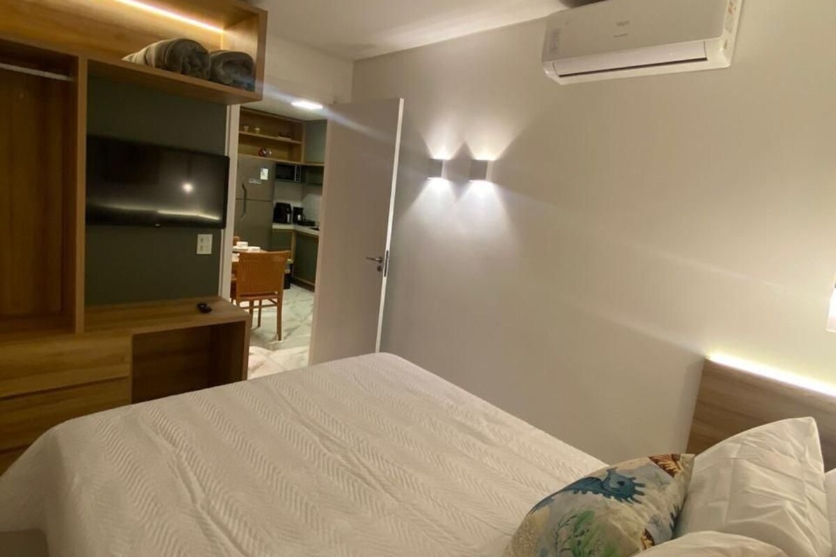 Apartamento Jardins | Premium bedding, pillowtop beds, blackout drapes, soundproofing