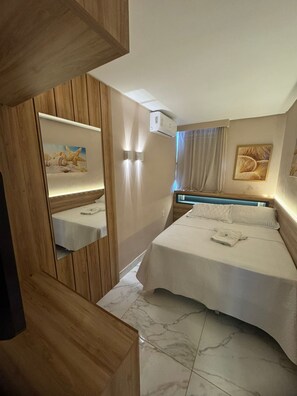 Deluxe Apartment | Premium bedding, pillowtop beds, individually decorated