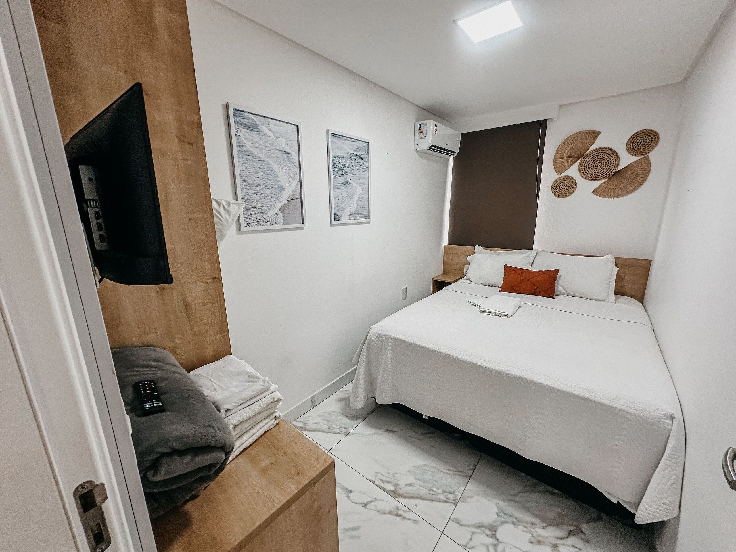 Deluxe Apartment | Premium bedding, pillowtop beds, blackout drapes, soundproofing