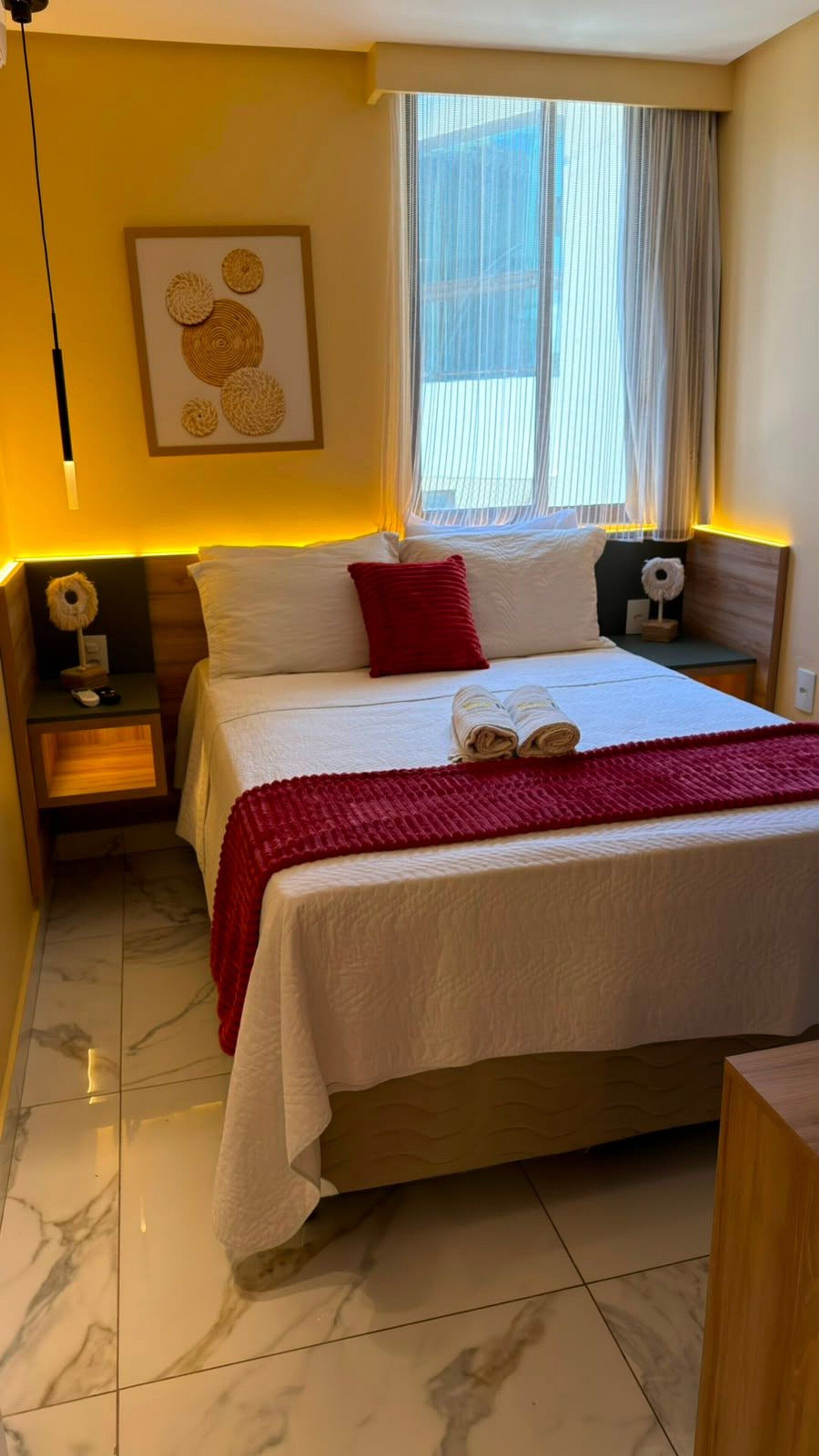 Apartamento Sunset | Literie de qualité, lit avec matelas à plateau-coussin