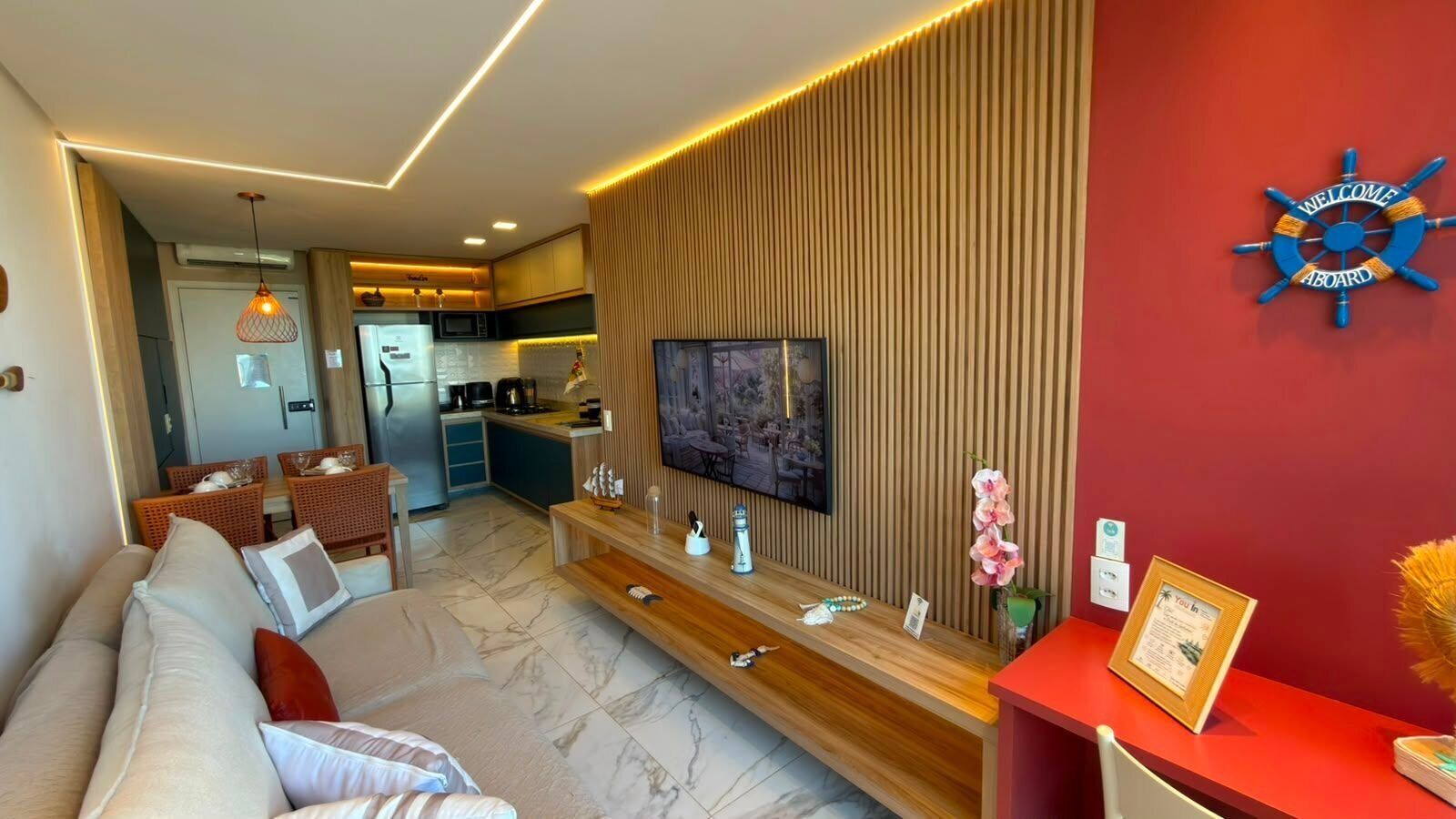Apartamento | Zona de estar | Smart TV de 50 pulgadas con canales digitales