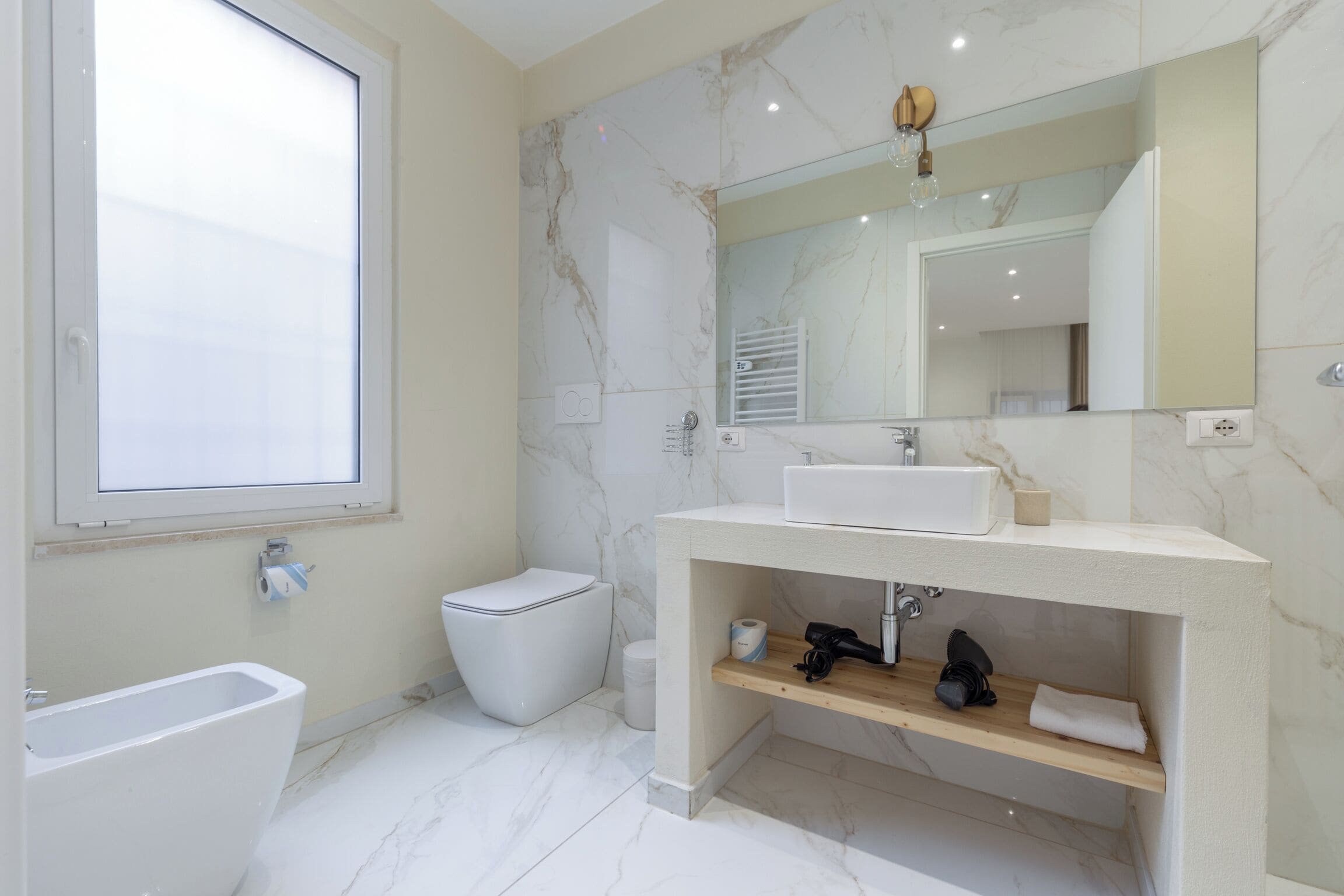 Photo - Leia Hospitality