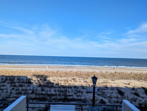 Oceanfront 5BR Townhome on Bethany Boardwalk