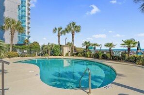 A heated pool - 🌊Oceanfront Retreat | Private Balcony | Incredible Views | Palms Resort 1002⛱️ (Myrtle Beach)