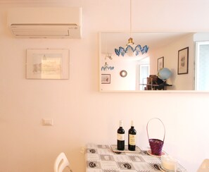 Dining - Raffy's Charming Suite at Fori Imperiali in Rome (Roma)