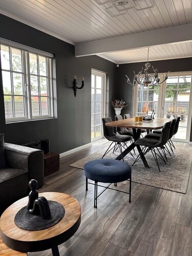 Cosy Villa in hot spring town Hveragerdi