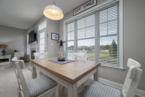 Dining - DOG FRIENDLY-POOL/TENNIS COMMTY CLOSE TO REHO BEACH & BOARDS -37287 Trent Ct. (Rehoboth Beach)