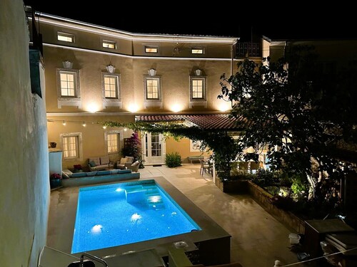 Relax & Explore at Cotton House: Traditional Stone House with Pool & Garden