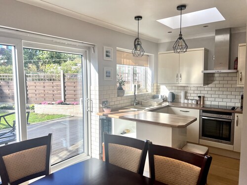Gorgeous Private Apartment with Jacuzzi bath  