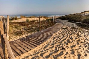 Beach - Lodge Dans Réserve au Bord du Lac, 35mn de la mer (Morcenx-la-Nouvelle)