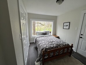 3 室のベッドルーム、WiFi、ベッドシーツ