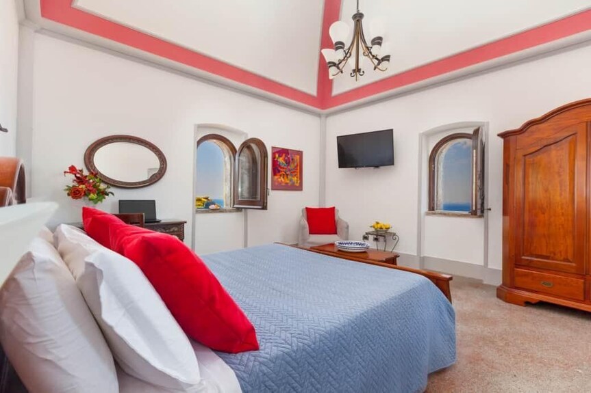 The Tower Sea View - Exclusive Vacation Home In 16th Century Saracen Tower - Capri