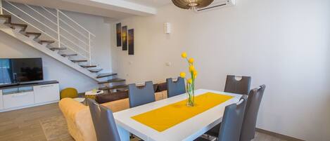 تناول الطعام