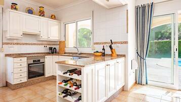 Micro-ondas, lava-louças