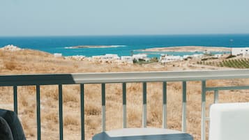 Deluxe Double Room with Sea View and Jet Tub | Vistas desde la habitación