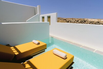 Mr & Mrs White Paros Suites & More