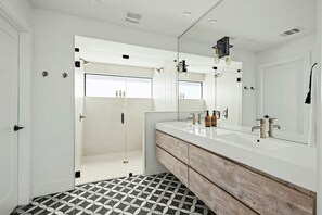 Hair dryer, towels