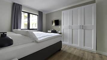 1 bedroom, travel crib, free WiFi, bed sheets