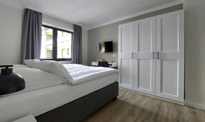 1 Schlafzimmer, Reisekinderbett, kostenloses WLAN, Bettwäsche