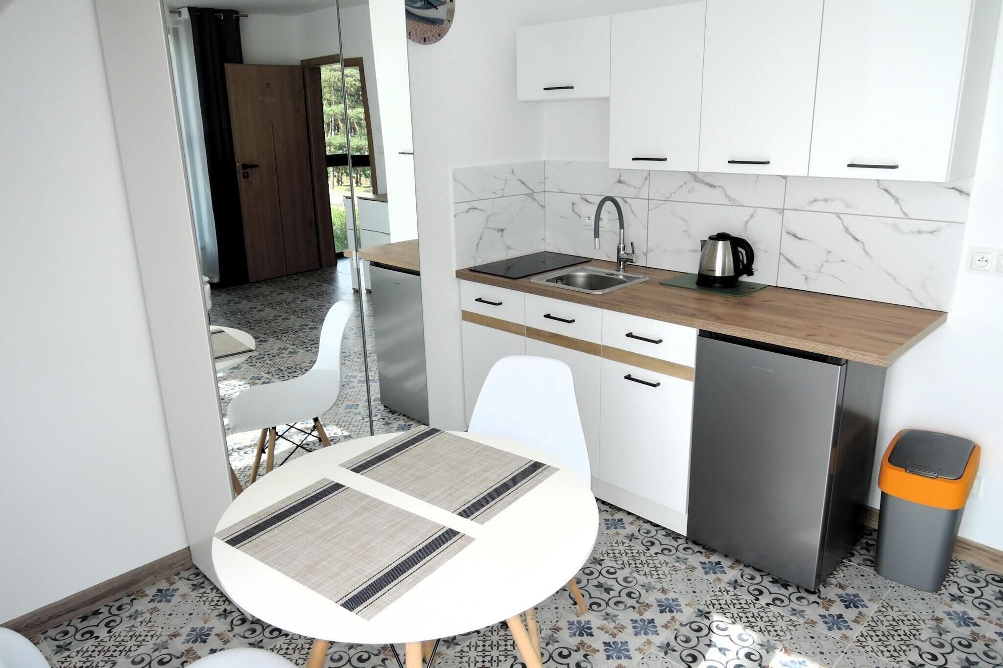 雪櫃、爐具、咖啡機/沖茶器、電熱水壺