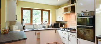 The Nest | Large Family Home | Pool Table