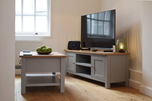 Interior - Haven Breeze | Near Sea Front | Family Home (Portsmouth)