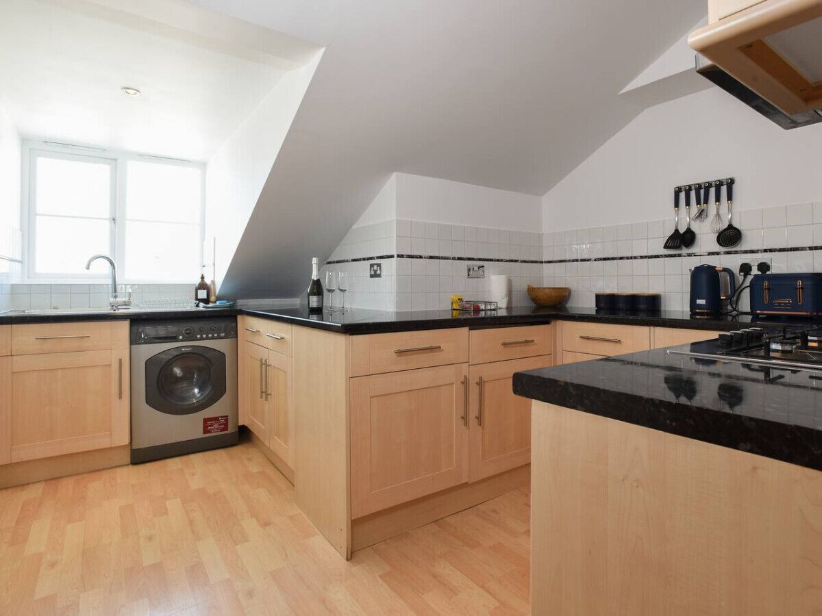 雪櫃、微波爐、焗爐、多士爐