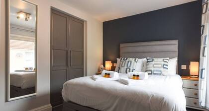 Parkside Haven | 2BR w/Off-Road Parking