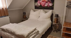Quarto econômico, 1 quarto, para não fumantes, vista para a cidade | Wi-Fi de cortesia