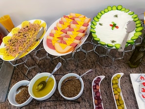 朝食ビュッフェ