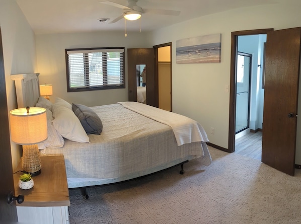 4 bedrooms, free WiFi, bed sheets