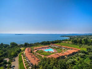 Apartment | 2 bedrooms - Montecolo Resort F2 by Wonderful Italy (Manerba del Garda)