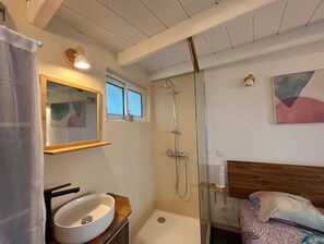 Hair dryer, towels, soap, shampoo - Studio Charma Soualiga à Orient Bay (Collectivité de Saint-Martin)