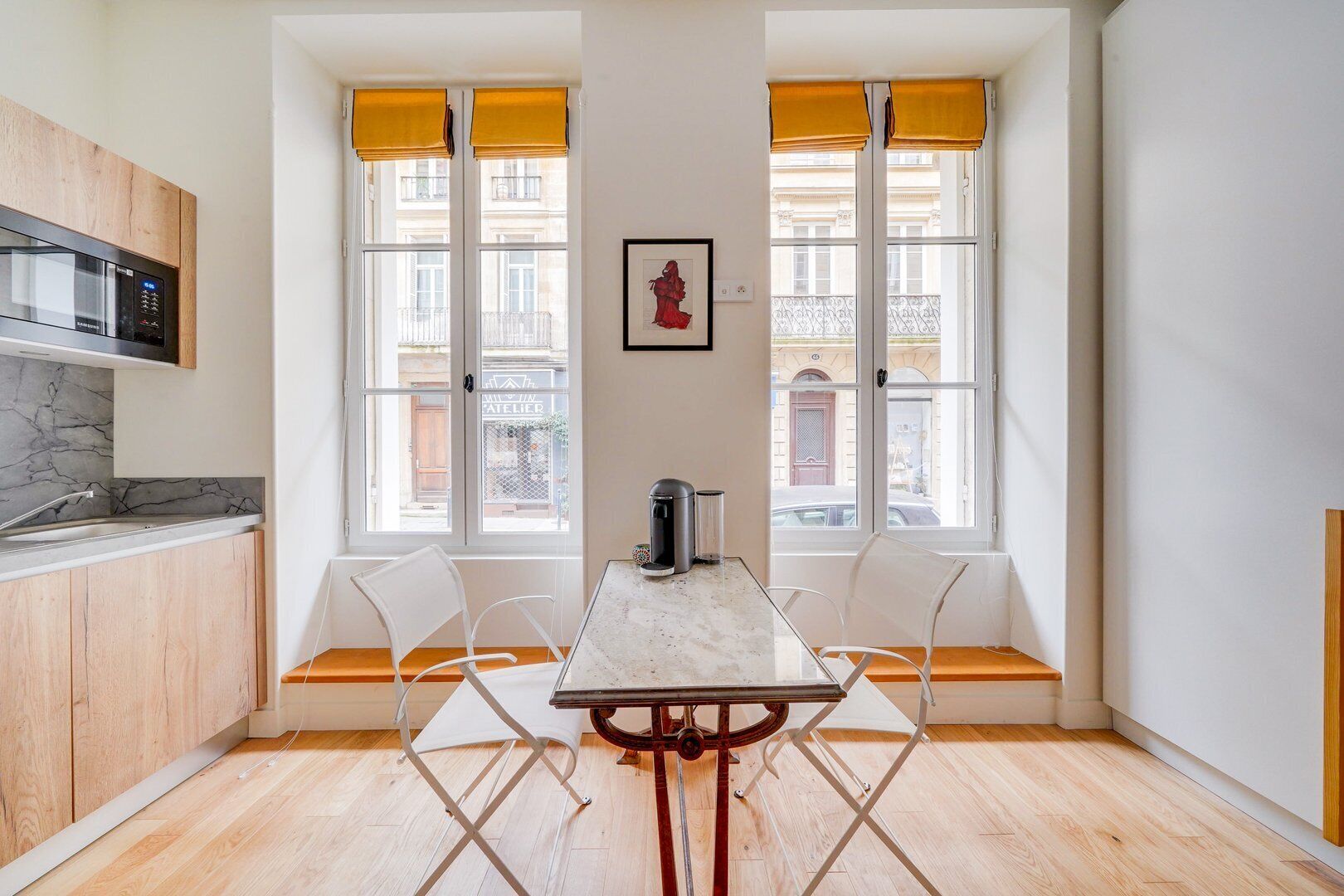 Fridge, microwave, dishwasher, coffee/tea maker