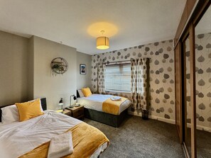 Familienhaus | 3 Schlafzimmer, individuell dekoriert, individuell eingerichtet