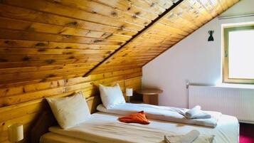 Suite | 2 kamar tidur, meja kerja, kedap suara, dan Wi-Fi gratis