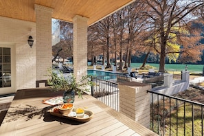 Unclassified image, 5 of 50, button - Luxe Austin-Area Retreat for Groups & Gatherings (Austin)