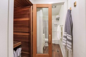 Hair dryer, bidet, towels, soap - Mt Hood Getaway w/ Sauna, Fireplace + Heated Pool/Hot Tub Access- Sleeps 10 (Mount Hood Village)