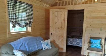 Kilday Cabin at Happiness Hills Farm