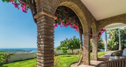 Villa Miranda avec piscine privée chauffée et vues fantastiques !