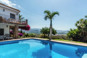 室外泳池、暖水池